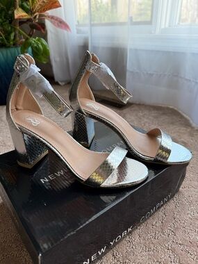 NWT Silver Block Heel Sandals with Ankle Strap